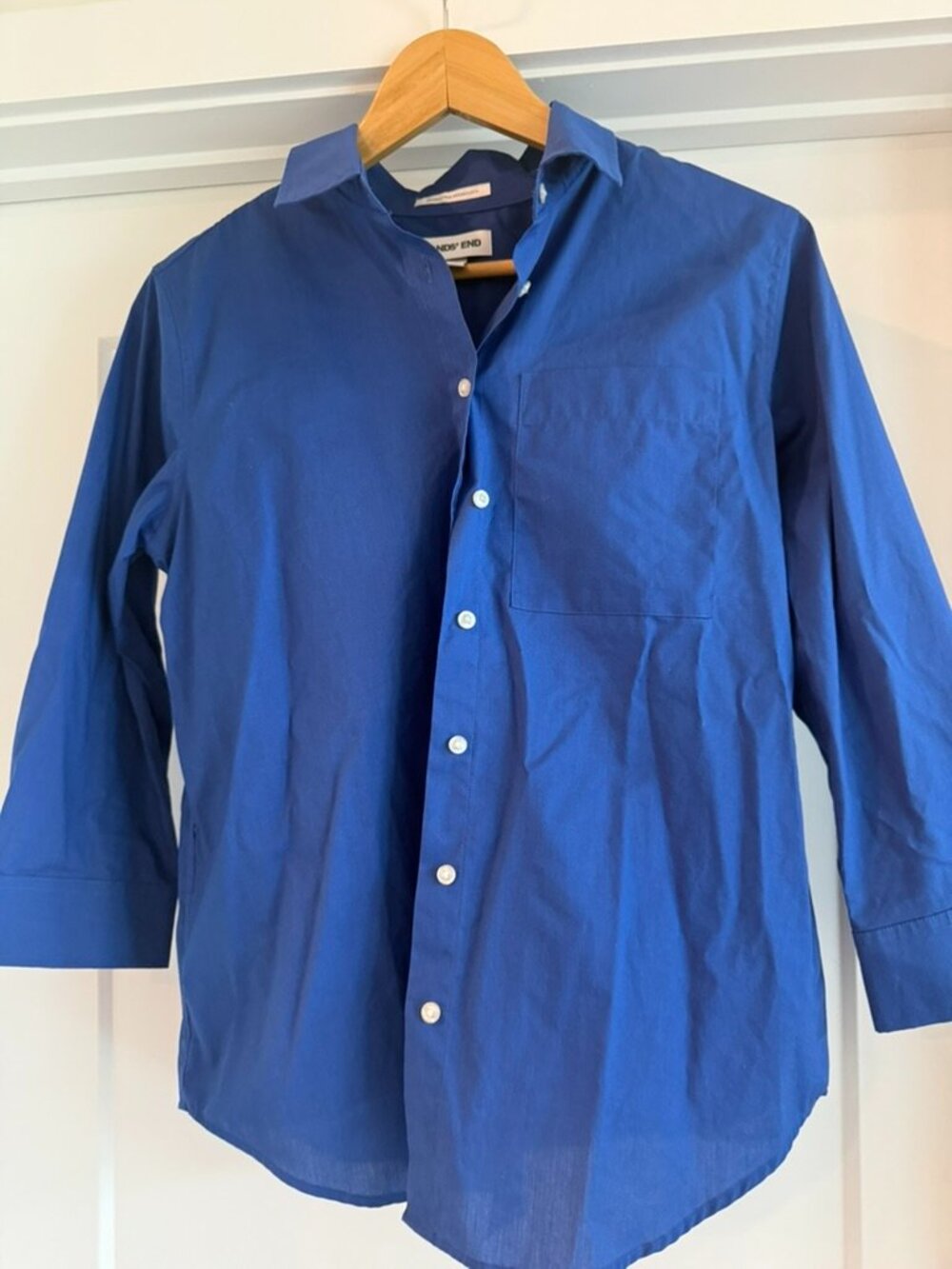 Lands’ End Blue Wrinkle-Free Broadcloth Button Down Shirt Women’s Small